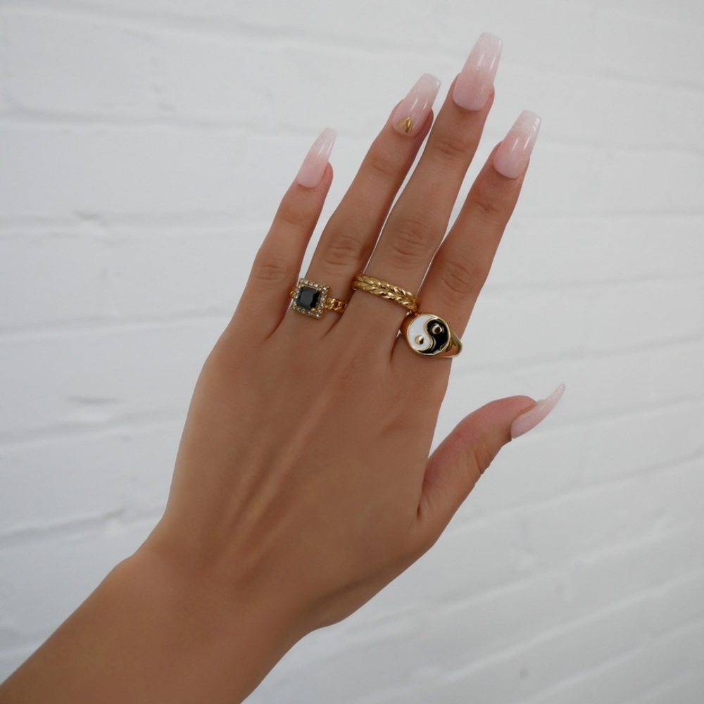 Free People Rings ๐โจ - Picture 8 of 9